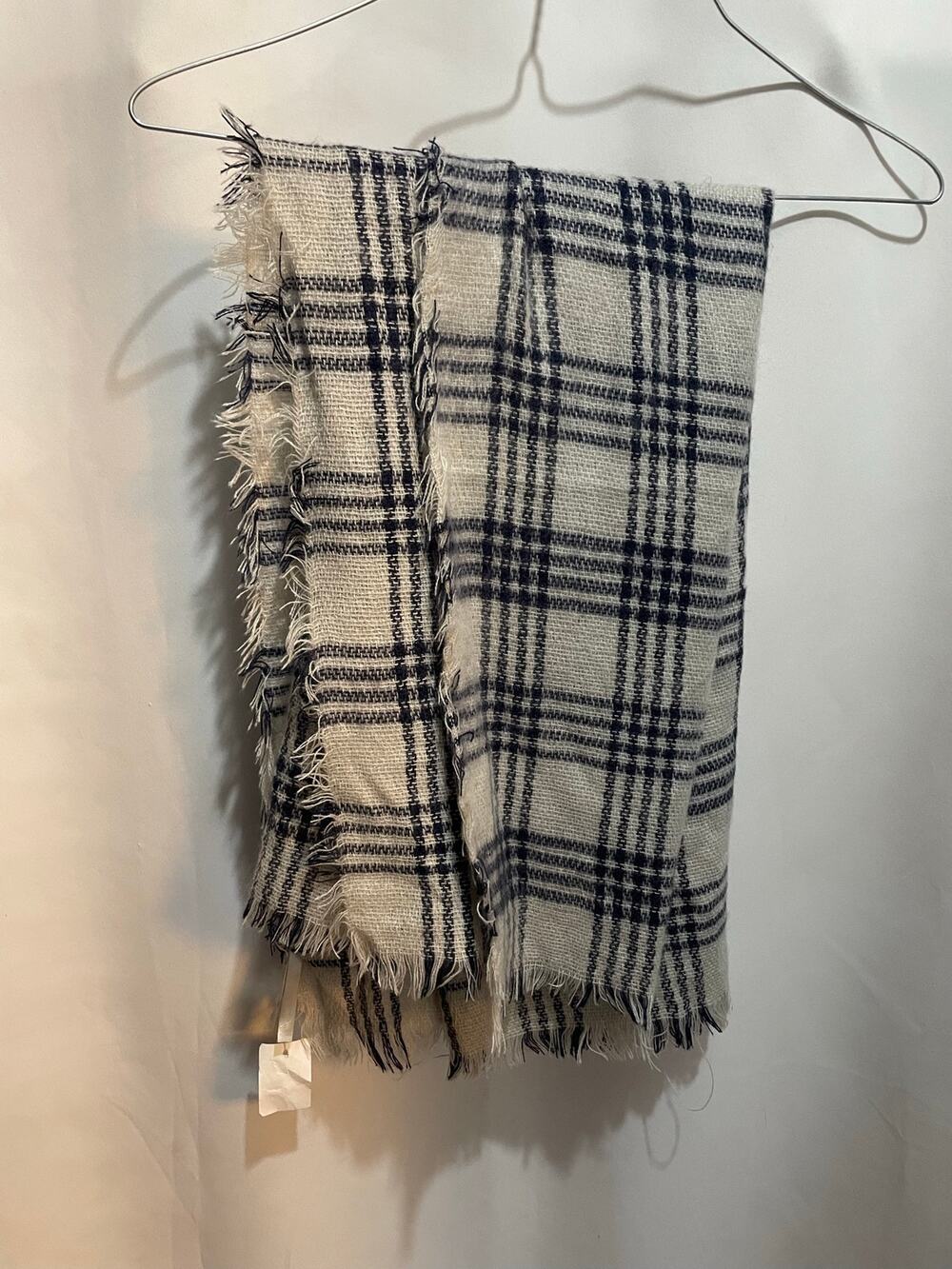Charlotte rouse nwt plaid scarf